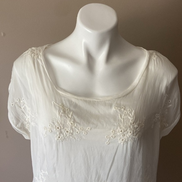 Angela Moda Women’s Off White Eyelet Floral Sheer Short Sleeve Blouse Size Large - Picture 2 of 8